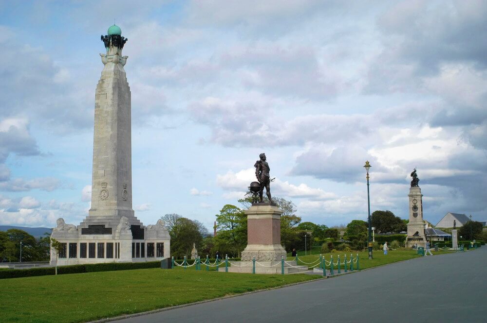 普利茅斯海军纪念碑（Plymouth Naval Memorial）